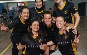 D1 D1 femme 86-CSADC-1 D1 F contre 86-LLB-9 D1 F